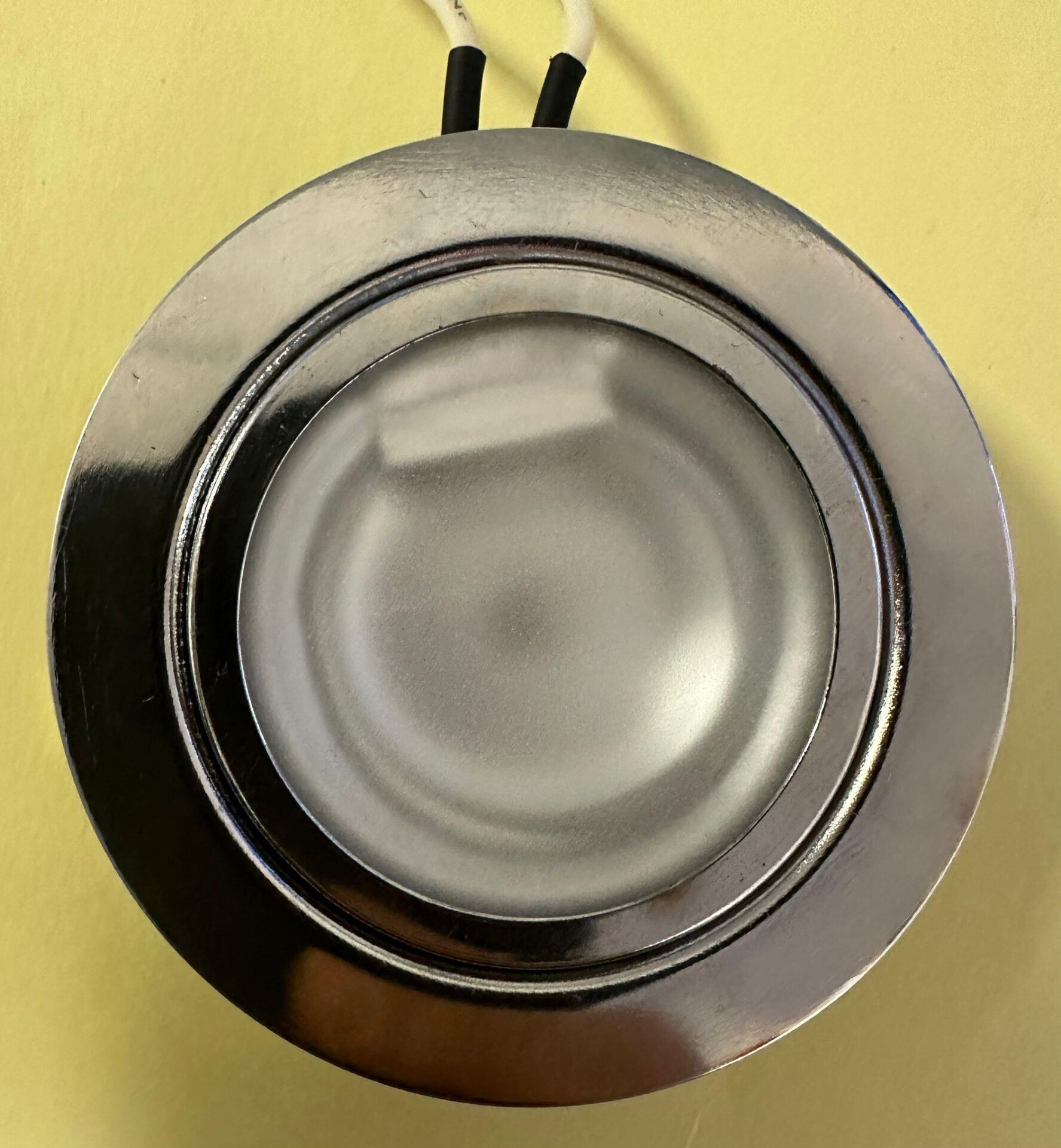 SPOT ÇERÇEVESİ BOŞ KASA İĞNE DUYLU DIŞ ÇAPI 7 CM KROM KASA HOROZ HL 760