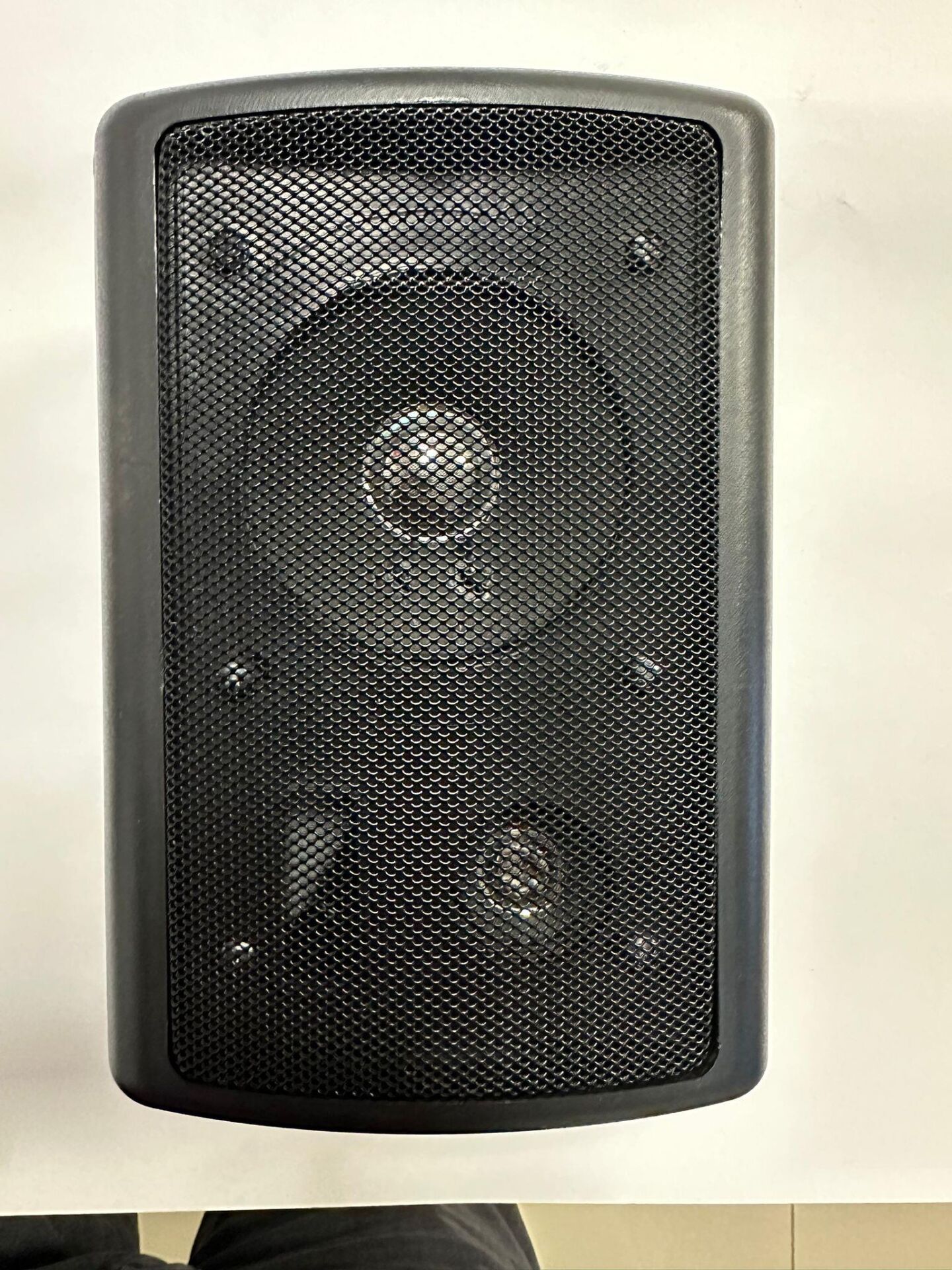 UNIVERSAL CTR-4 TRAFOLU 4 INÇ  DUVAR TİPİ 140x130x205 EBAT SİYAH KASA HOPÖRLÖR