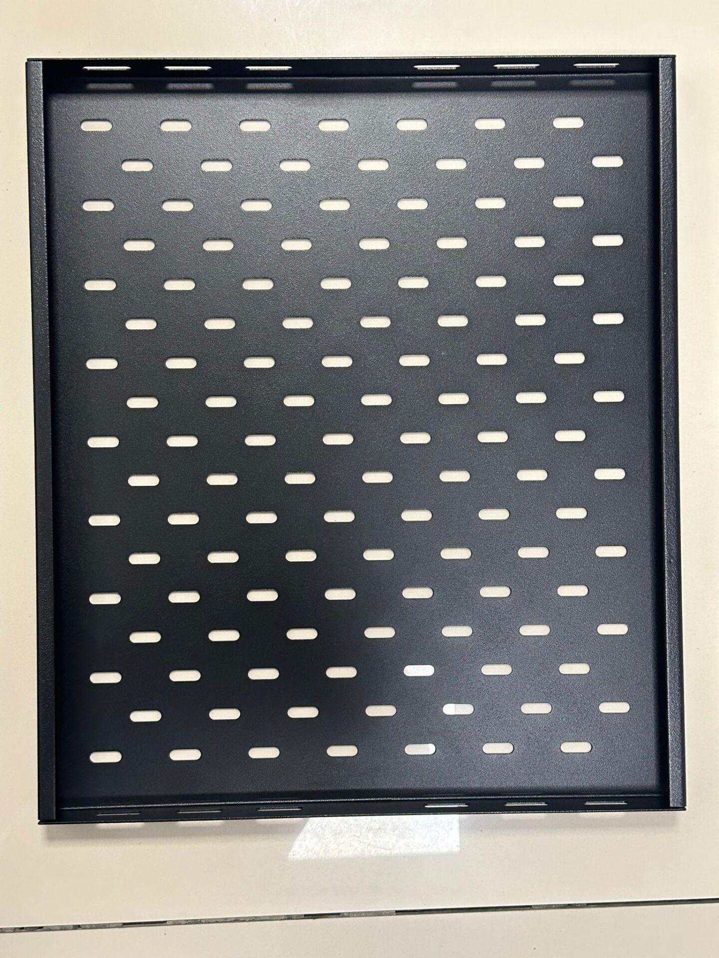 RACK KABİN RAFI SABİT 600X600 KABİN İÇİN ÖLÇÜLER 465X400 MM