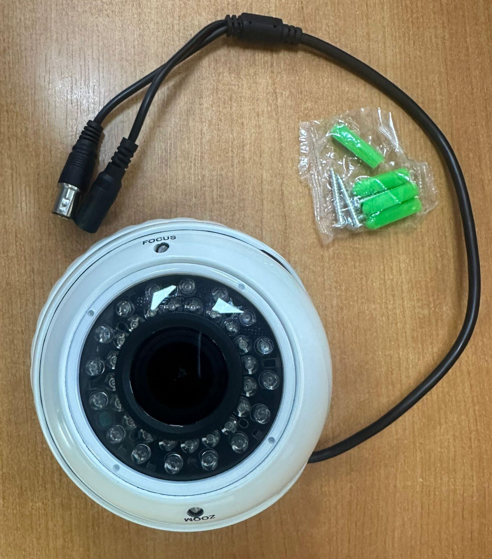 BOLSAT BC-1040V 2MP 2.8-12MM VARİFOKAL LENS 36LED 40METRE GECE GÖRÜŞMETAL DOME AHD KAMERA