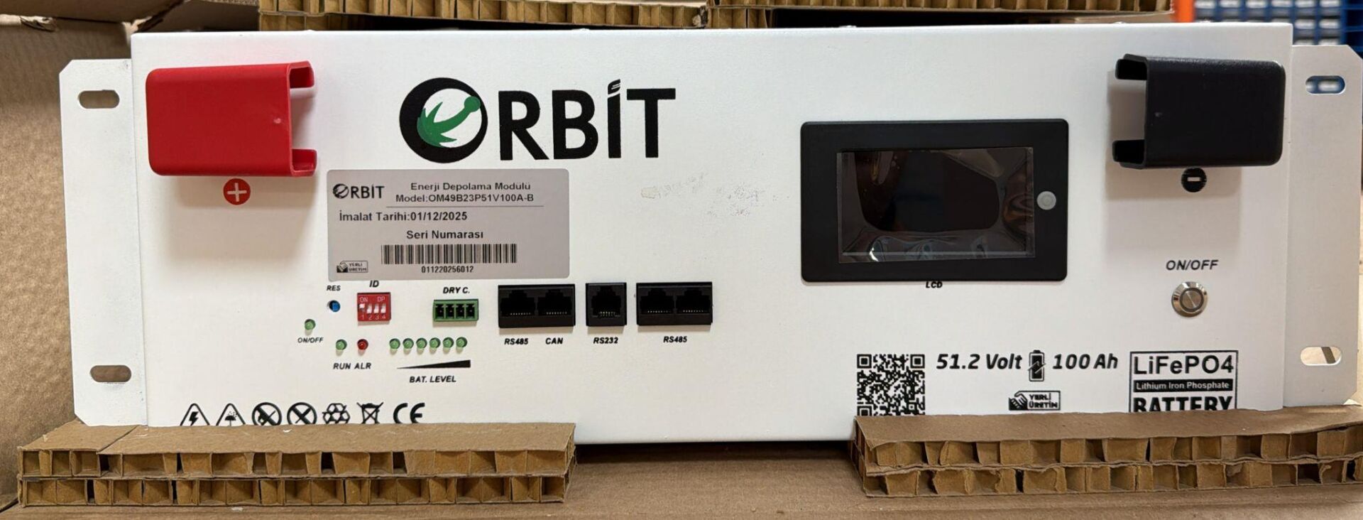 51.2 VOLT 100 AMPER LİFEPO4 LİTYUM AKÜ EKRANLI METAL KASA ORBİT