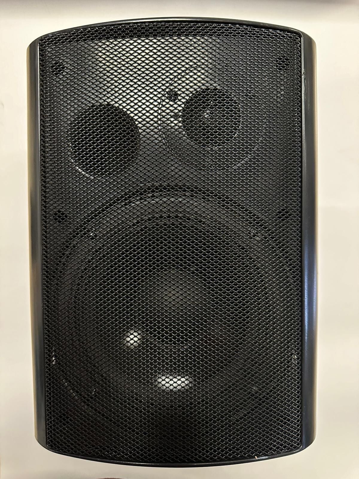 UNIVERSAL FX-6 TRAFOLU 6 INÇ  DUVAR TİPİ 215x195x295  EBAT SİYAH KASA HOPÖRLÖR