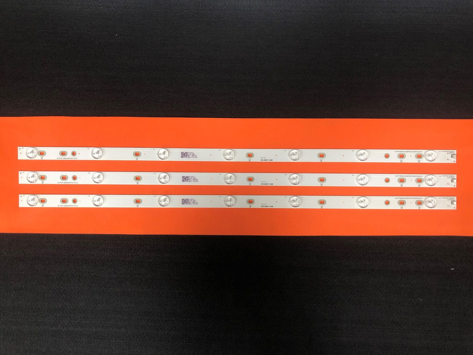 TV LED BAR 2058 TAKIM 3 LÜ-32PHK4100-32PFK5300-B32LB5533-B32LW5433-32PHK4309-ES085-WİNKEL